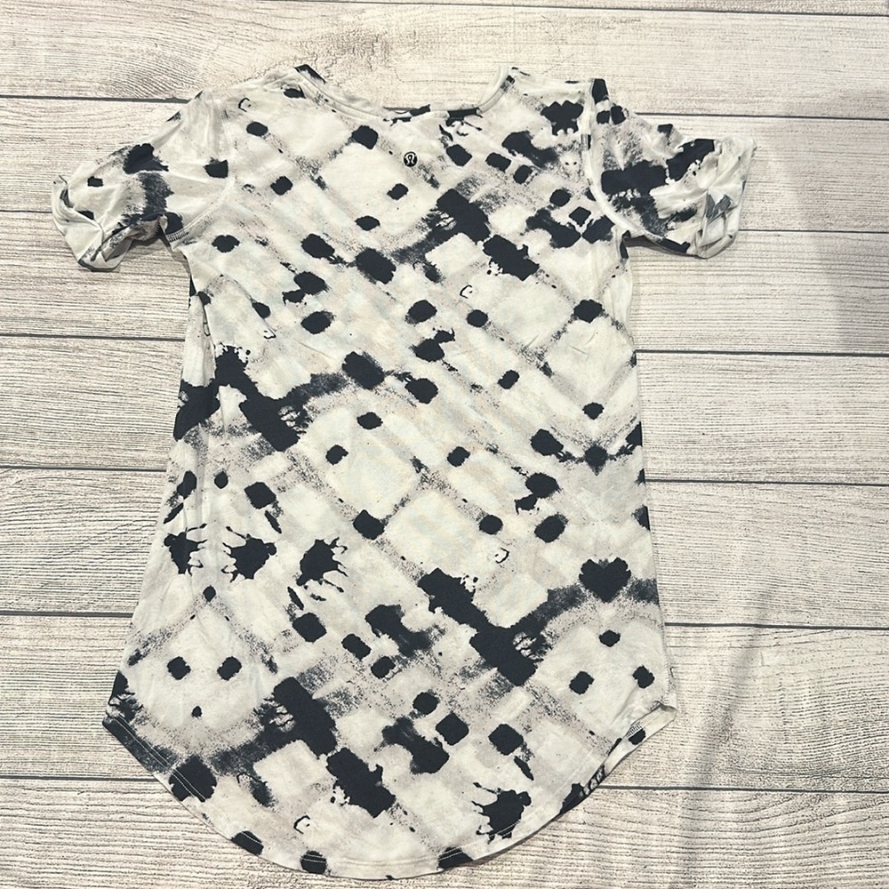 🍋Women’s Lululemon Love Tee II size 2🍋 - Picture 8 of 10